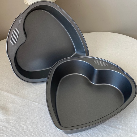 Wilton Kitchen Pair Of Wilton Heart Shaped Cake Pans X 11 X 2 12 Poshmark